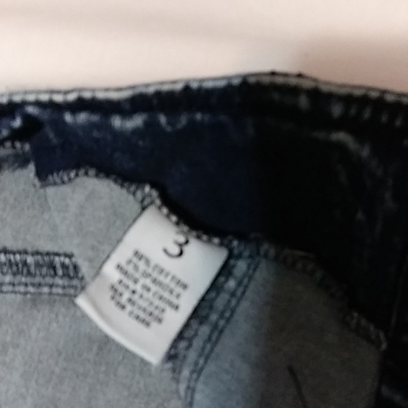 Jeans - Picture 3 of 3